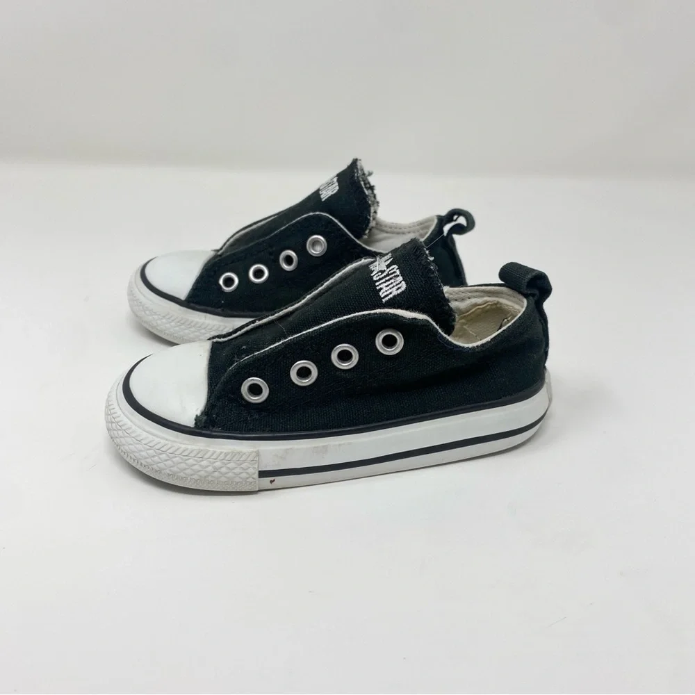 Converse All Star Low Top Sneaker Shoe Kids Size 6 Slip on - Picture 1 of 9